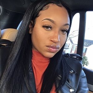 Meet your Posher, Jade